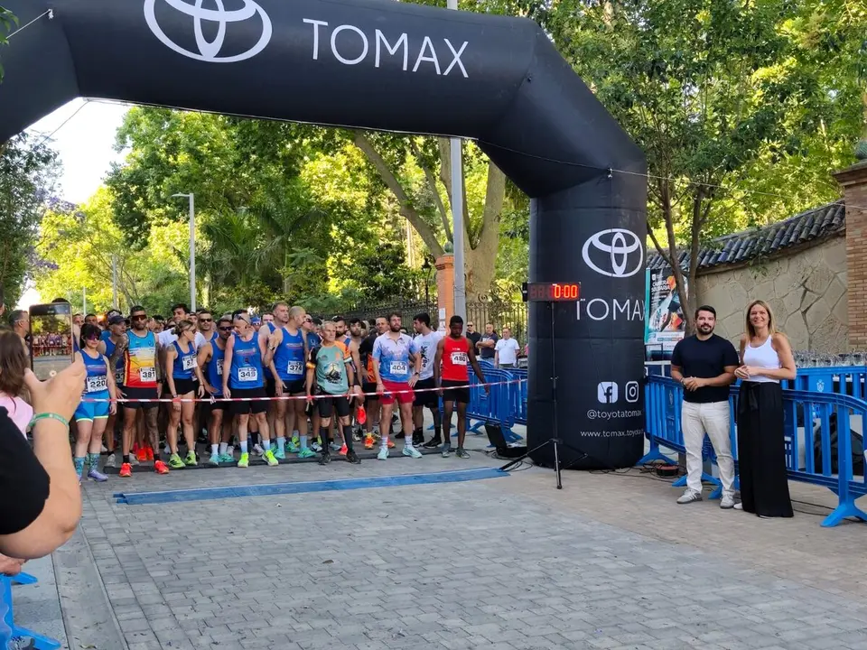 Participantes durante la salida de la I Carrera Solidaria Victoria Kent celebrada en Algeciras