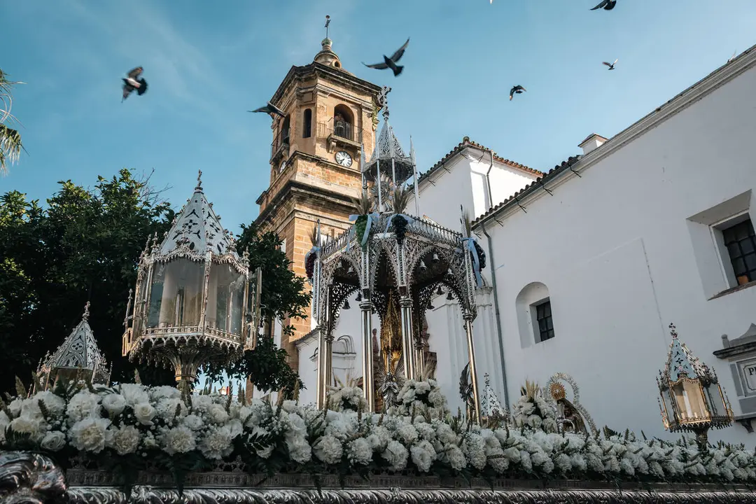 La procesi&oacute;n del Corpus Christi recorri&oacute; las principales calles del centro de la ciudad - FOTO: FJ Ben&iacute;tez