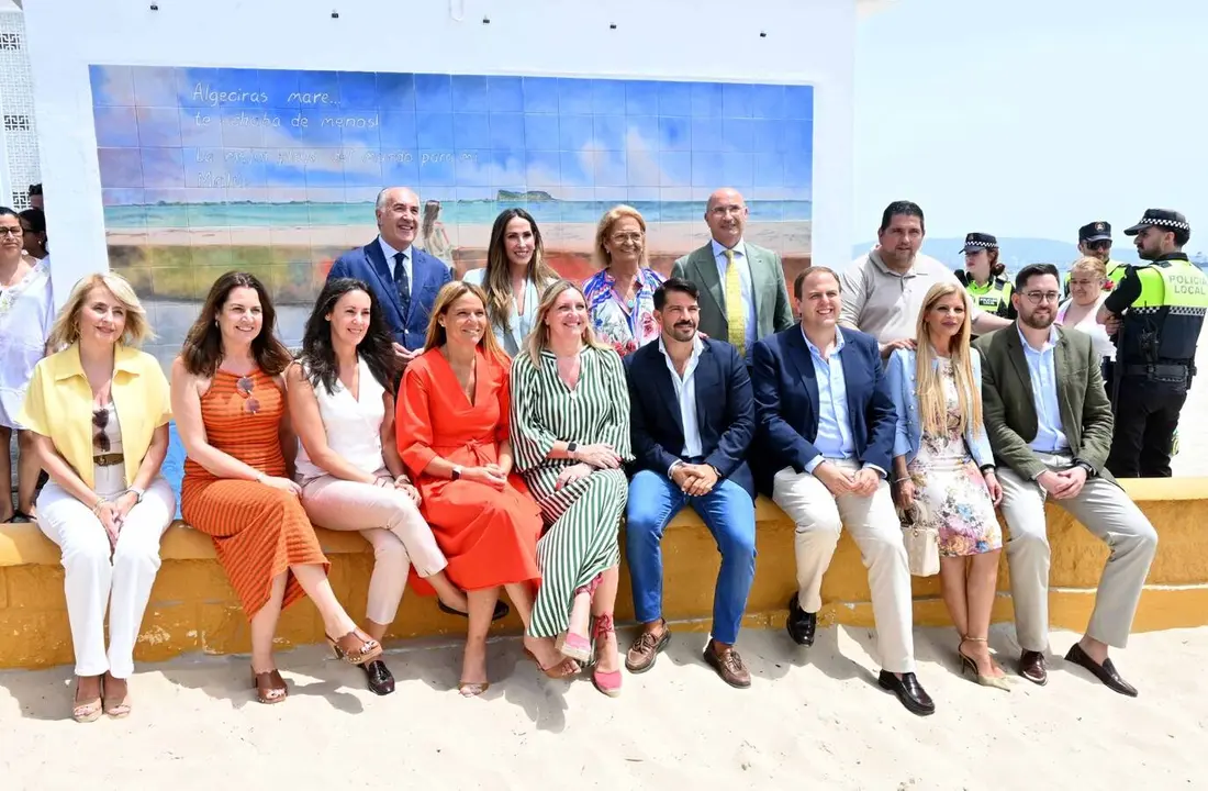 Nuevo mural inaugurado en la playa de El Rinconcillo