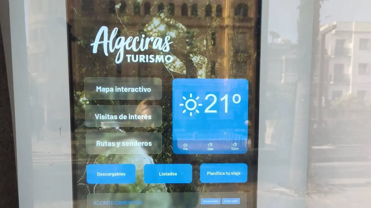 Uno de los nuevos t&oacute;tems digitales instalados para mejorar la informaci&oacute;n tur&iacute;stica en la ciudad