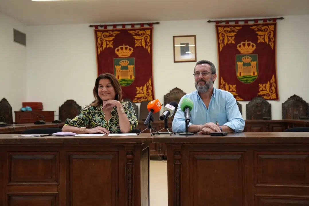 Presentaci&oacute;n oficial de la programaci&oacute;n de la Velada y Fiestas 2026 en el Ayuntamiento de La L&iacute;nea