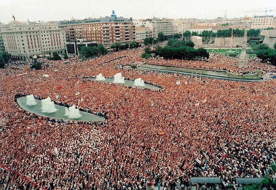 Hace 29 a&ntilde;os, millones de espa&ntilde;oles dejaron a un lado sus diferencias para exigir la libertad de Miguel &Aacute;ngel Blanco