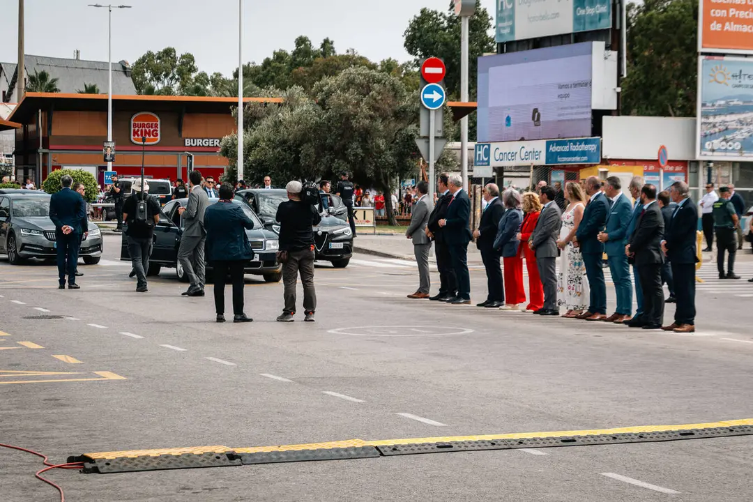 El dispositivo de seguridad durante la visita de Pedro S&aacute;nchez provoc&oacute; las &uacute;nicas retenciones del primer d&iacute;a sin Verja - FOTO: FJ Ben&iacute;tez