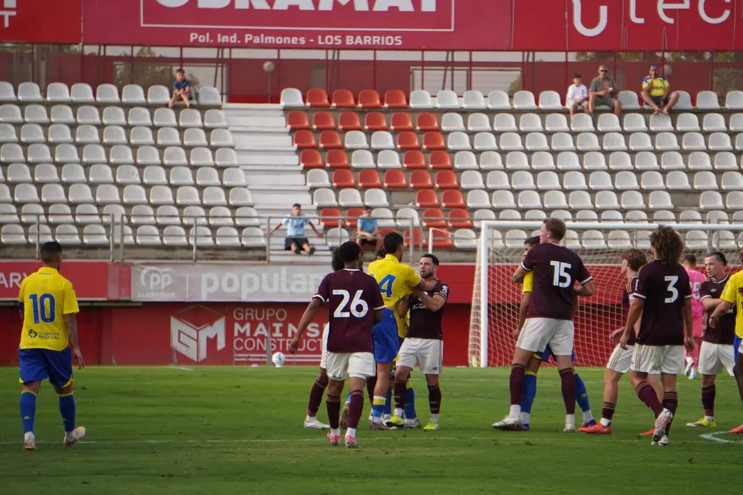 El C&aacute;diz CF cay&oacute; por 0-1 frente al Leicester City en el Nuevo Mirador de Algeciras en un amistoso de pretemporada - FOTO: Fernando Estudillo (Ferestu)