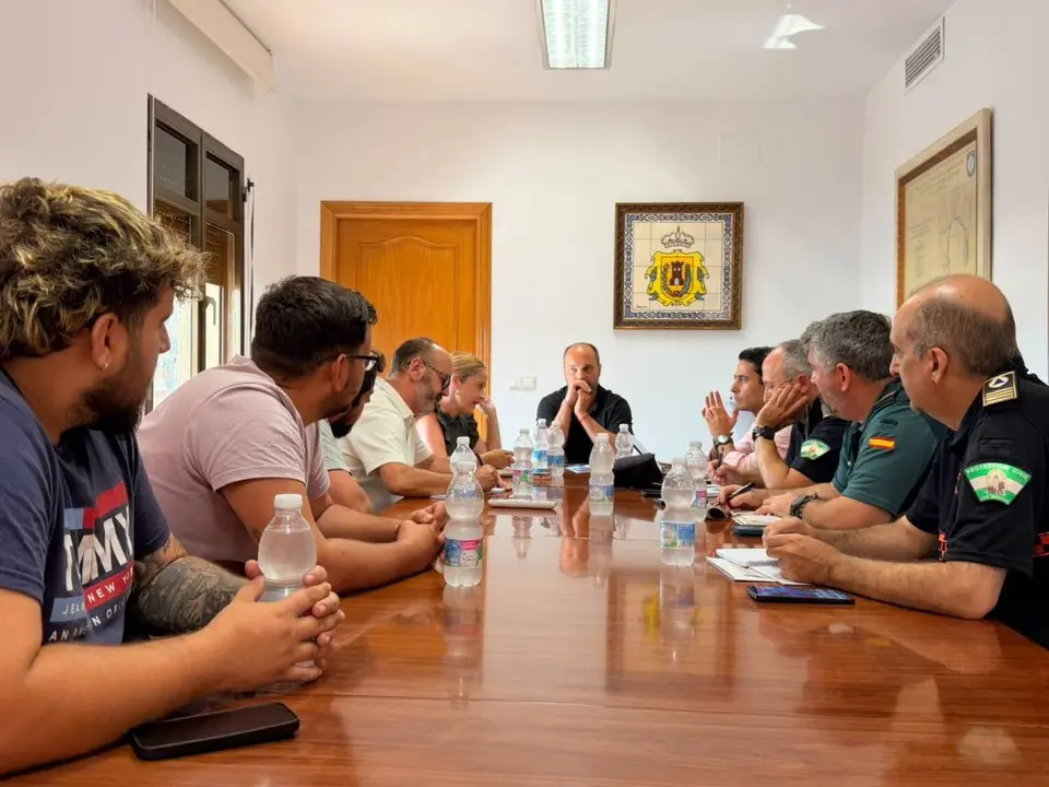 Reuni&oacute;n de coordinaci&oacute;n del dispositivo de seguridad para la IV Noche Carnavalesca "Valentina" en Los Barrios