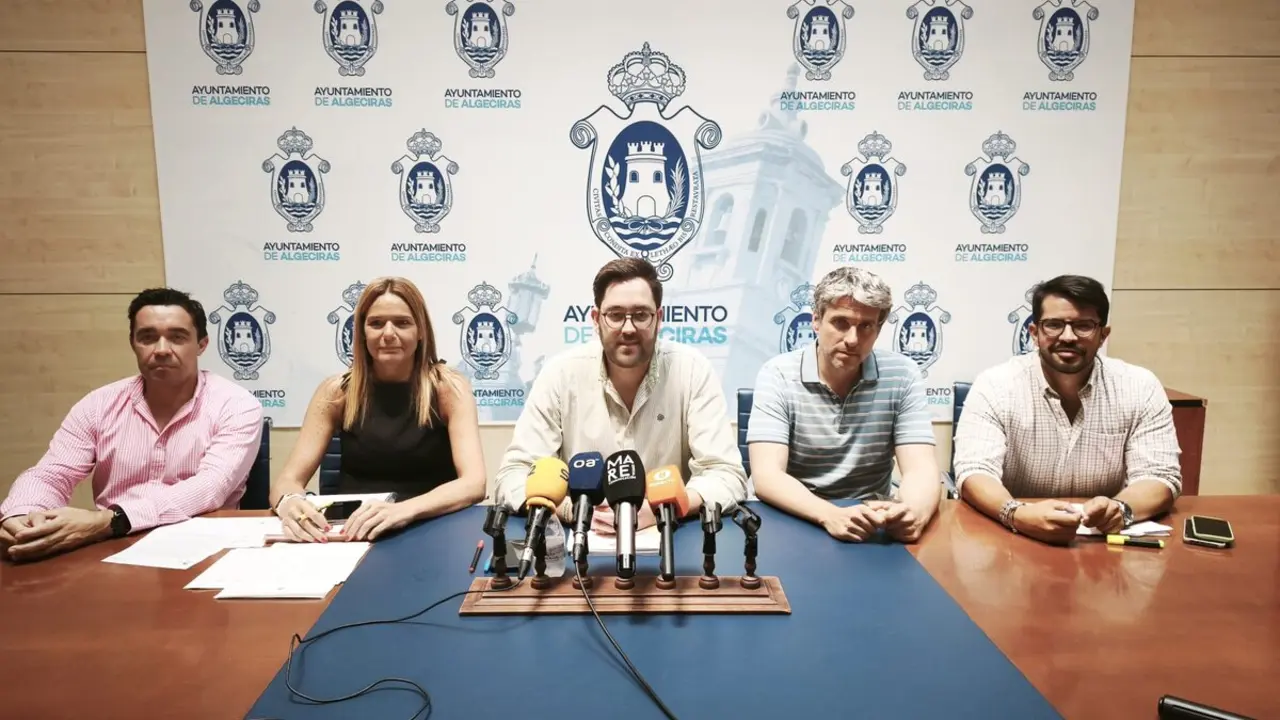 &Aacute;lvaro M&aacute;rquez durante la presentaci&oacute;n de las novedades en la gesti&oacute;n y facturaci&oacute;n del servicio municipal de agua