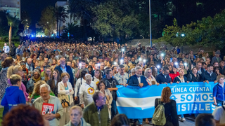 Manifestación La Línea 25 de octubre 6