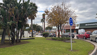 Vehículos en cola tratando de alcanzar la general desde Sotorebolo