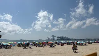 Usuarios de la playa de El Rinconcillo