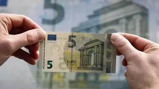 Los hechos se conocieron despu&eacute;s de que varios comerciantes denunciaran que un vecino realizaba pagos con billetes falsos en sus negocios