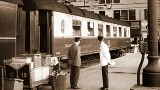 A finales del siglo XIX y en la primera mitad del XX, no era extra&ntilde;o ver en la estaci&oacute;n de Algeciras a pasajeros con maletas procedentes de Par&iacute;s, Burdeos o Madrid