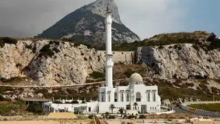 Mezquita Ibrahim-al-Ibrahim en Europa Point, el punto m&aacute;s meridional de Europa - FOTO: Shutterstock