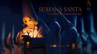 El cartel &ldquo;Cortejo&rdquo; propone una mirada diferente a la iconograf&iacute;a tradicional: nazarenos que avanzan en la penumbra, cirios que iluminan el camino y una luz interior que evoca la fe, la oraci&oacute;n y la esperanza compartida
