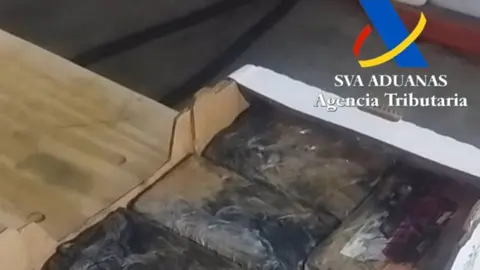 Parte de la droga decomisada por Vigilancia Aduanara. FOTO: Agencia Tributaria.