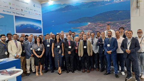 Representantes de las empresas de servicio de la bah&iacute;a de Algeciras que toman parte en la cita de Hamburgo. FOTO: APBA