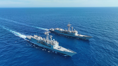 Algunos de los buques desplegados por la Armada en aguas del estrecho de Gibraltar. FOTO: Armada espa&ntilde;ola