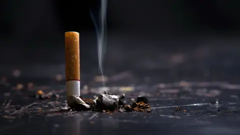 Nueva medida del Gobierno de Gibraltar contra el consumo y contrabando de tabaco