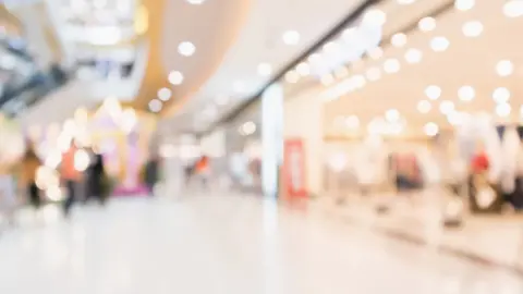 El atraco se llev&oacute; a cabo en el centro comercial