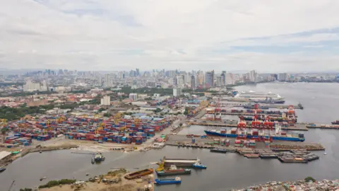 La expedici&oacute;n de empresarios portuarios de la Bah&iacute;a visitar&aacute;n el puerto de Manila