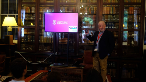 Darren Fa, durante su charla. jpg