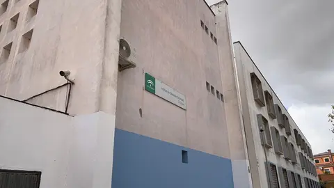 El Getares, en Algeciras, como todos los centros educativos de la comarca, permanecer&aacute; cerrado  este jueves