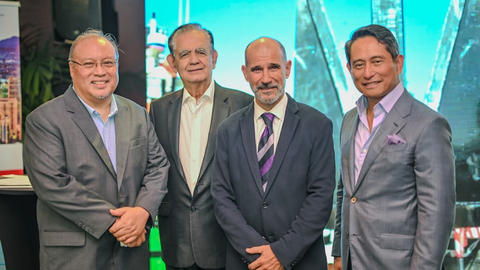 Embajador y empresas comunidad portuaria Filipinas