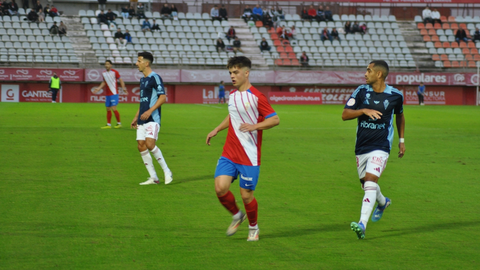 El Algeciras empata a un tanto contra el Real Murcia ante su público 13
