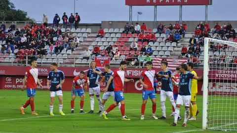El Algeciras empata a un tanto contra el Real Murcia ante su público 16