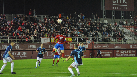 El Algeciras empata a un tanto contra el Real Murcia ante su público 22