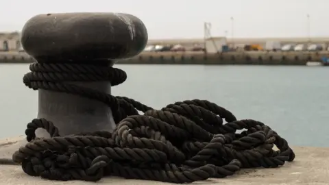Pugna por la l&iacute;nea desde el puerto tarife&ntilde;o hasta el de T&aacute;nger Ville