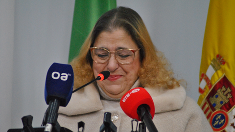 Manuela Montoya, visiblemente emocionada al recibir su homenaje
