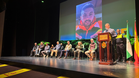 Algeciras reconoce la labor altruista de todos los voluntarios de la ciudad desplazados para ayudar en Valencia 28
