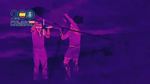 Algunos de los drones interceptados y que operaban de noche
