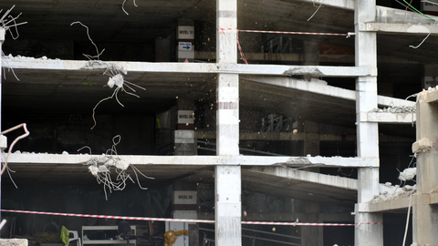 Demolición parkng La Escalinata 33