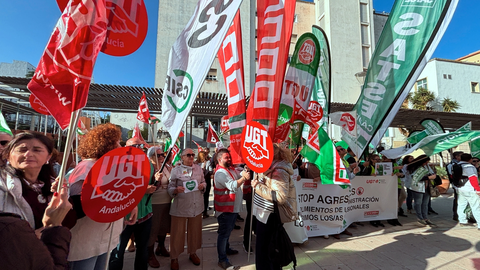 Concentración de protesta en Algeciras contra las agresiones a sanitarios 11