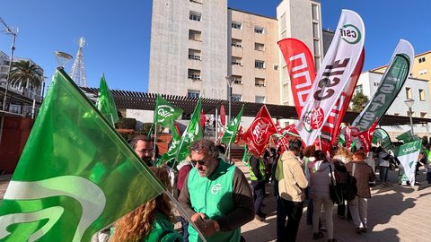 Concentración de protesta en Algeciras contra las agresiones a sanitarios 12