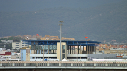 El helipuerto de Algeciras permite la conexión con Ceuta