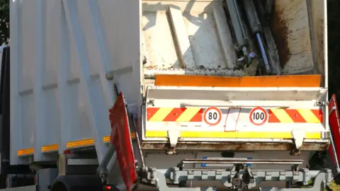 La recogida de residuos no supondr&aacute; m&aacute;s gastos para la ciudadan&iacute;a seg&uacute;n Mancomunidad