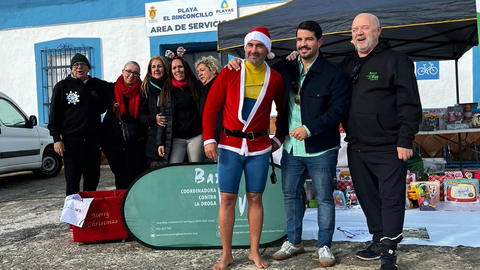 Remada solidaria en Rinconcillo 8
