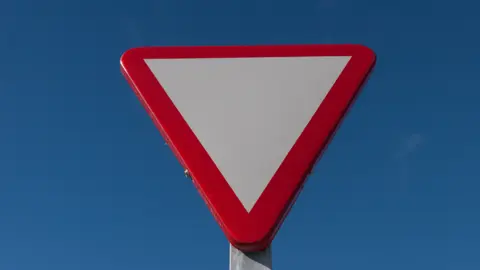Las consecuencias de no hacer caso a las se&ntilde;ales de tr&aacute;fico