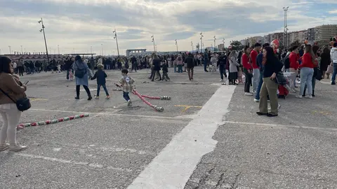 Arrastre de latas en Algeciras