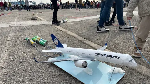Arrastre de latas en Algeciras