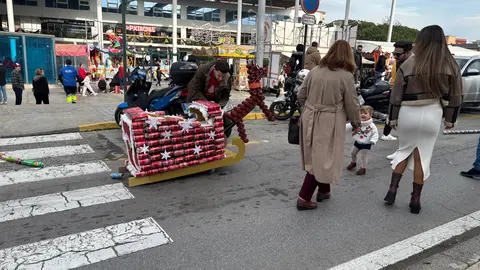 Arrastre de latas en Algeciras