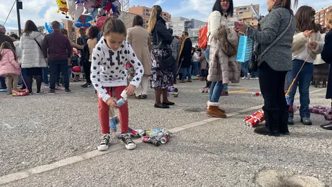 Arrastre de latas en Algeciras