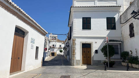 Una de las calles del casco urbano de San Roque