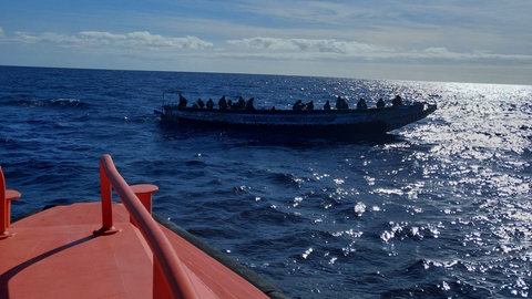 Una embarcación de migrantes llegando a las costas españolas. FOTO - Salvamento Marítimo