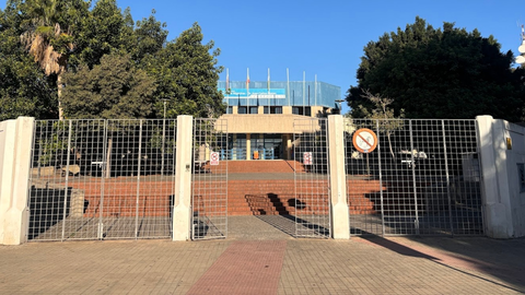 Entrada principal del pabellón 'Juan Carlos Mateo'