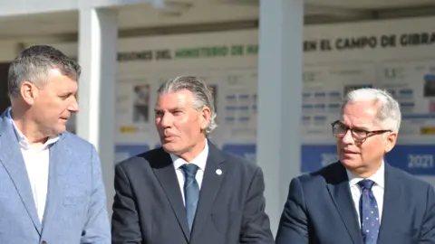 Visita de la ministra Montero a Castellar 24
