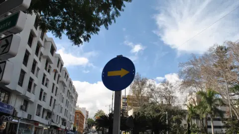 Obras Blas Infante, zona bajas emisiones 15