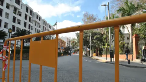 Obras Blas Infante, zona bajas emisiones 16